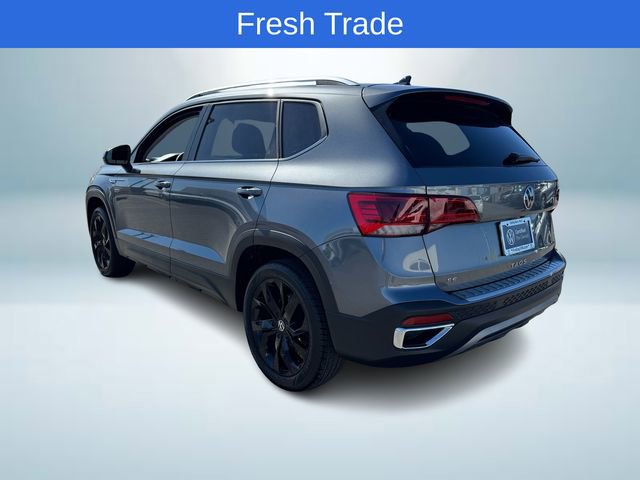Certified 2023 Volkswagen Taos SE image 4