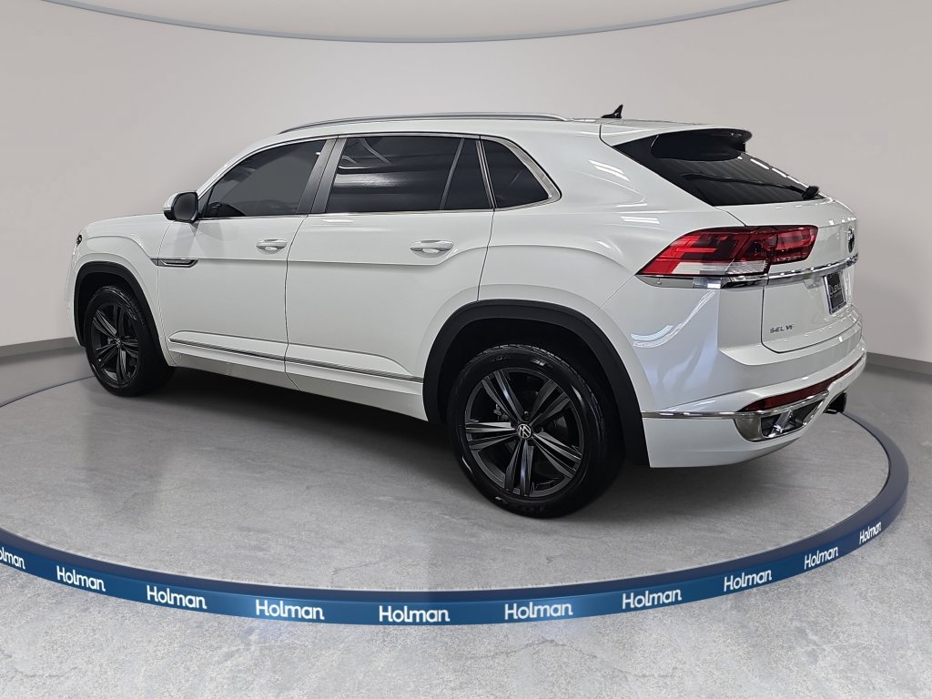 Used 2022 Volkswagen Atlas Cross Sport SEL R-Line AWD/4WD image 9