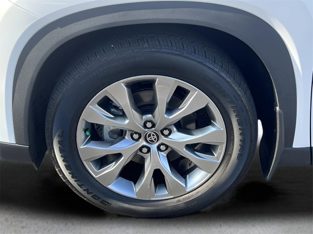 Used 2025 Toyota Grand Highlander FWD image 26