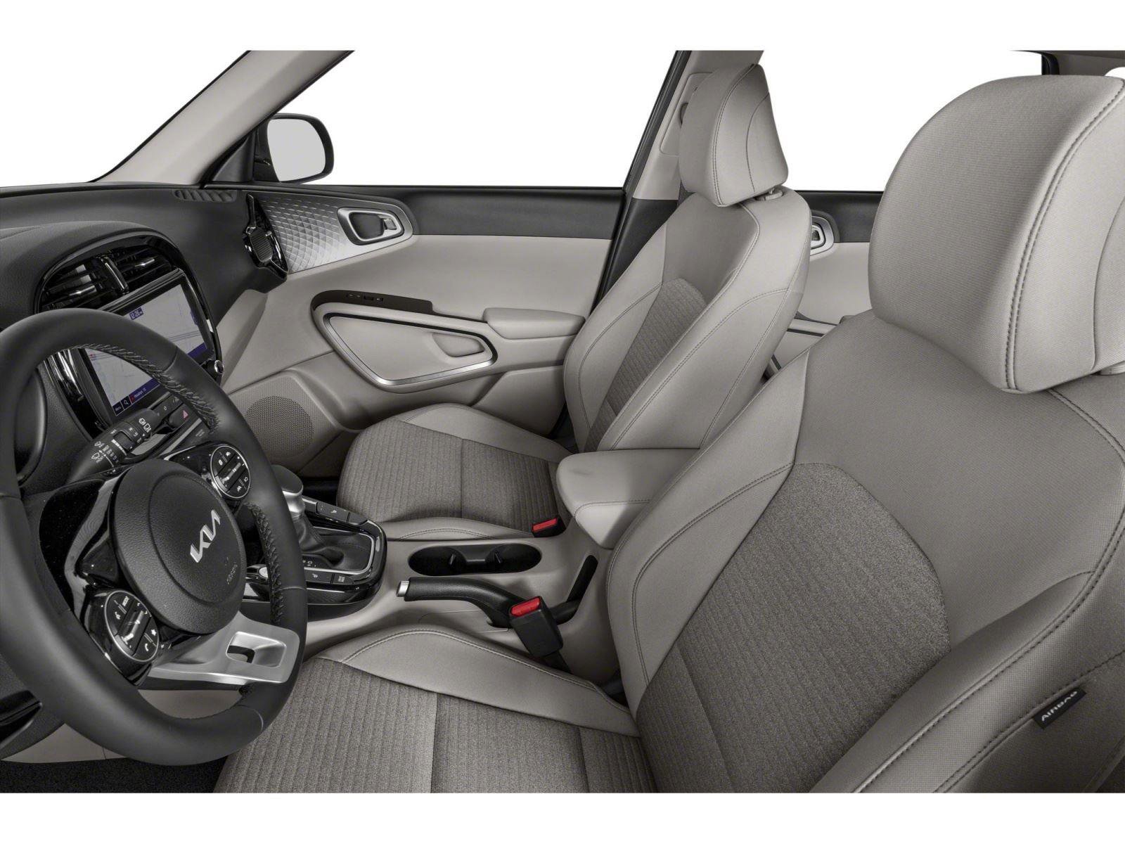 Used 2024 Kia Soul EX image 6