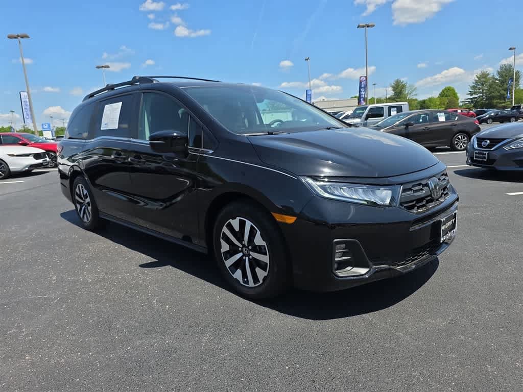 Certified 2026 Honda Odyssey EX-L image 4