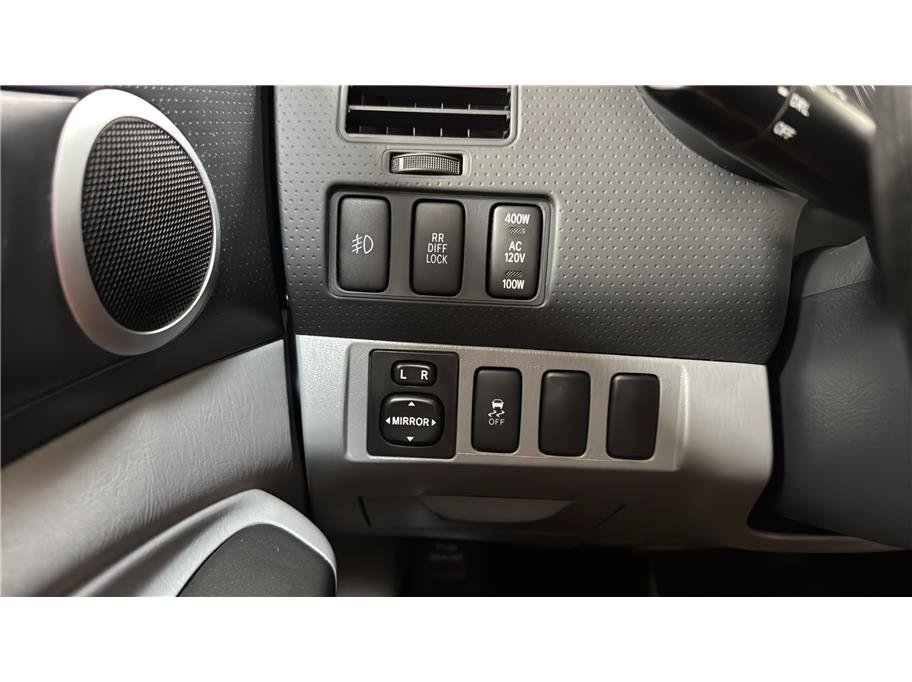 Used 2014 Toyota Tacoma PreRunner w/ TRD Off-Road Package RWD image 39