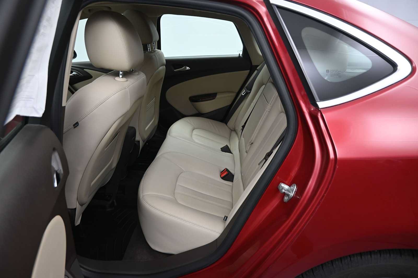 Used 2014 Buick Verano Leather FWD image 7