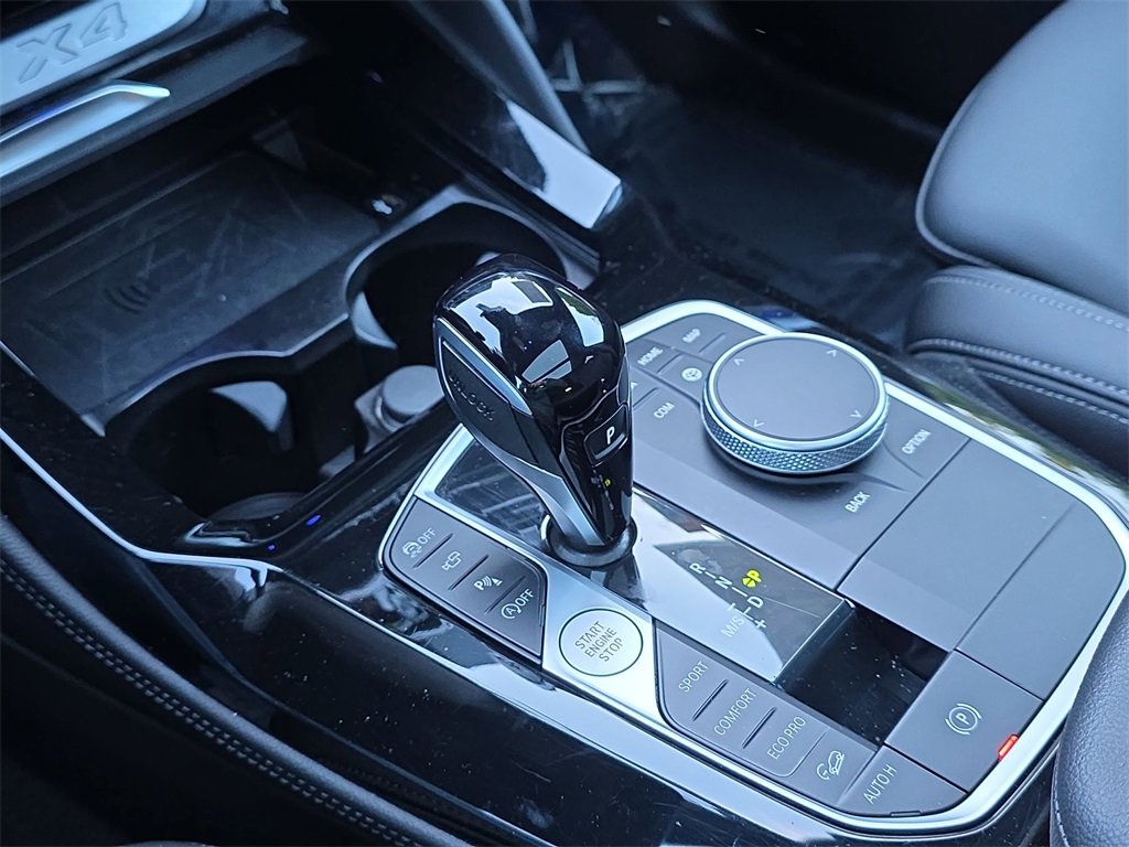 Used 2024 BMW X4 xDrive30i w/ Parking Assistance Package image 28