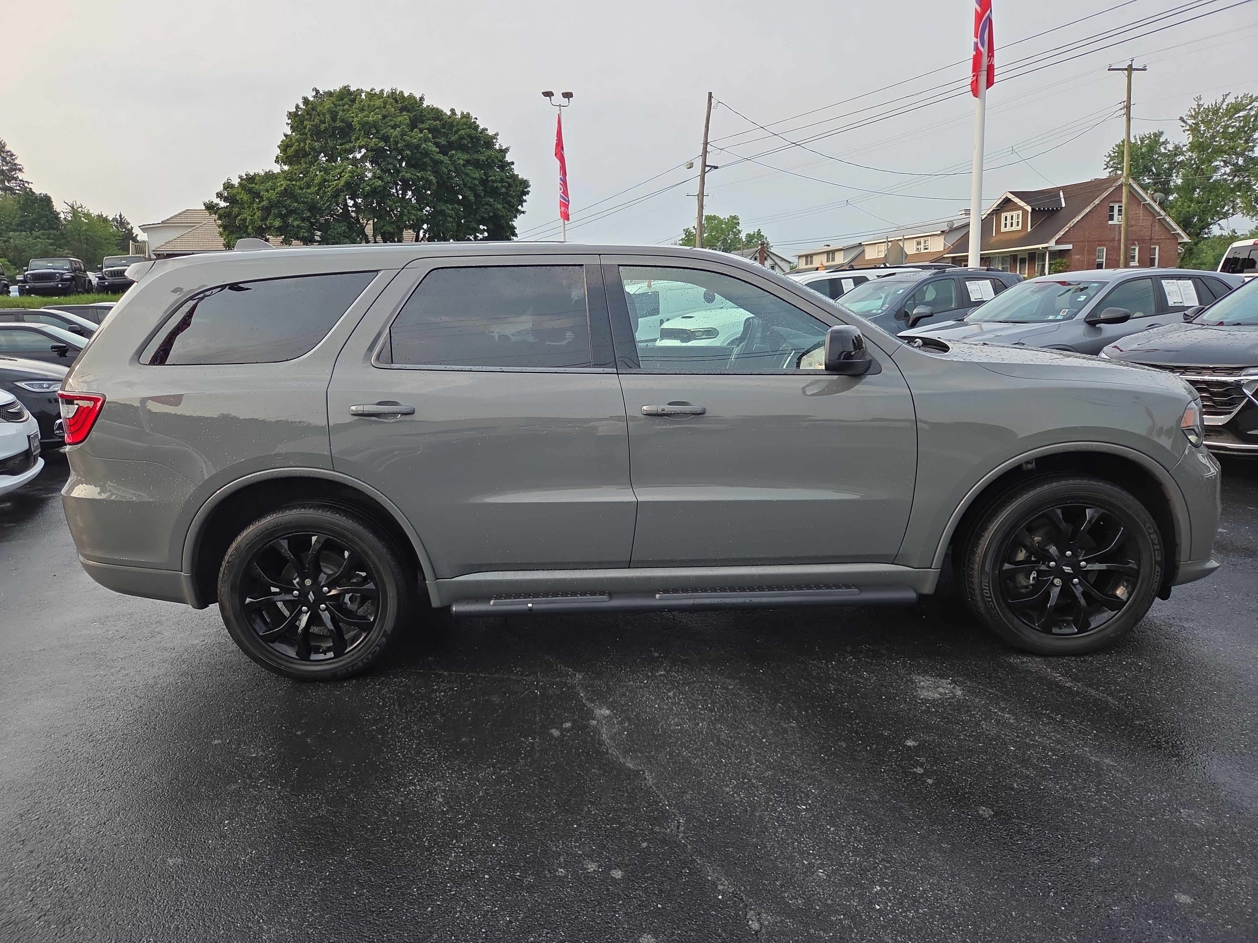 Used 2020 Dodge Durango GT w/ Blacktop Package AWD/4WD image 2