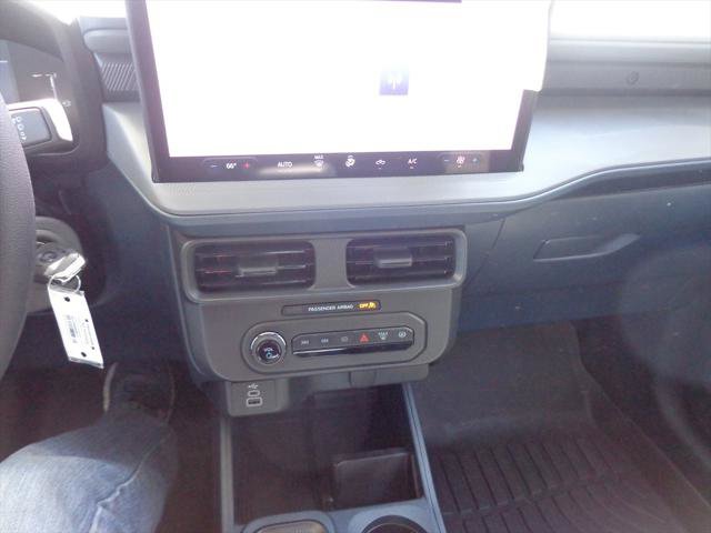 Used 2025 Ford Maverick XL w/ 4K Tow Package image 13