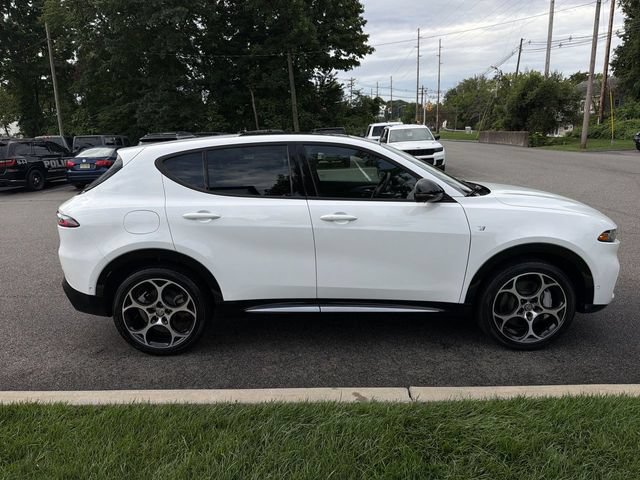 Used 2024 Alfa Romeo Tonale Ti w/ Active Assist Package AWD/4WD image 9