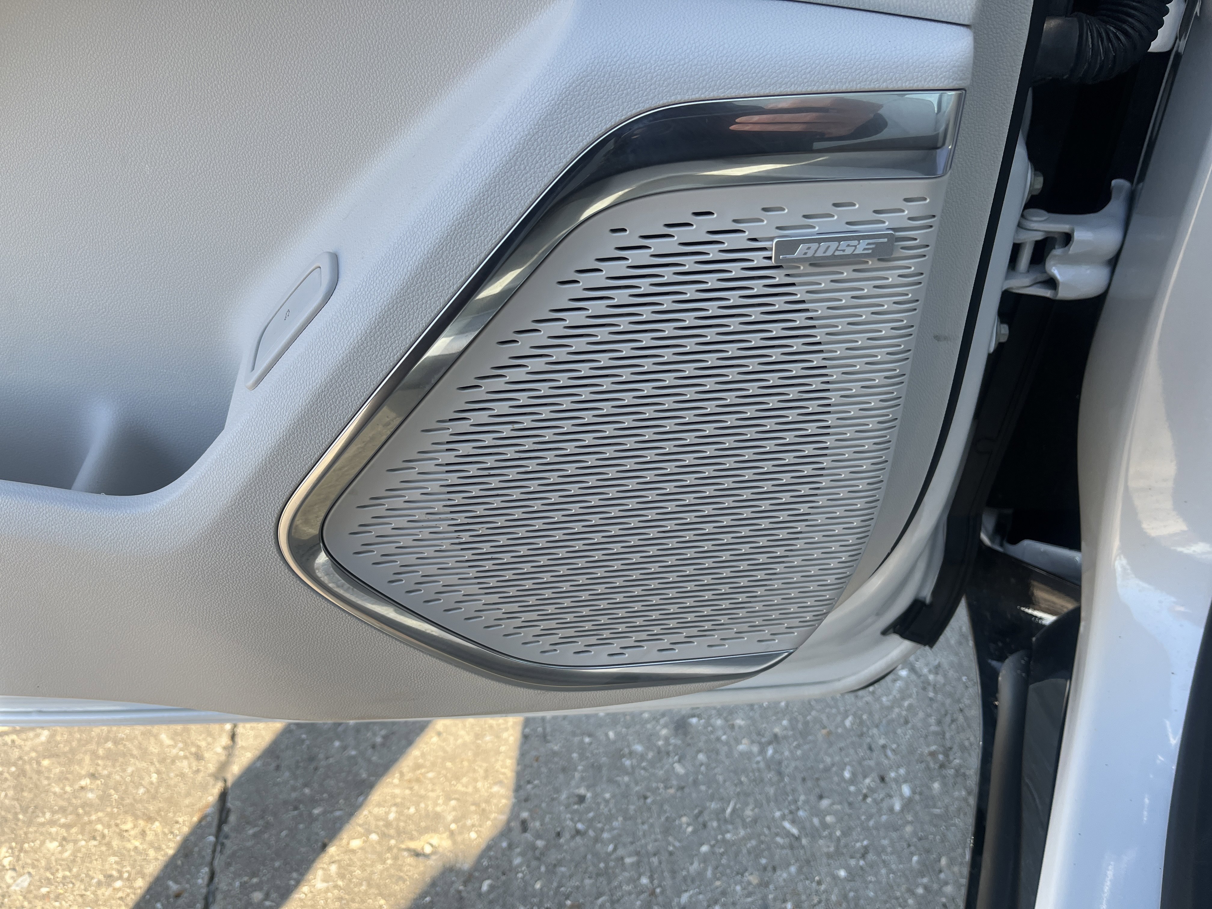 Used 2025 GMC Acadia Denali image 11