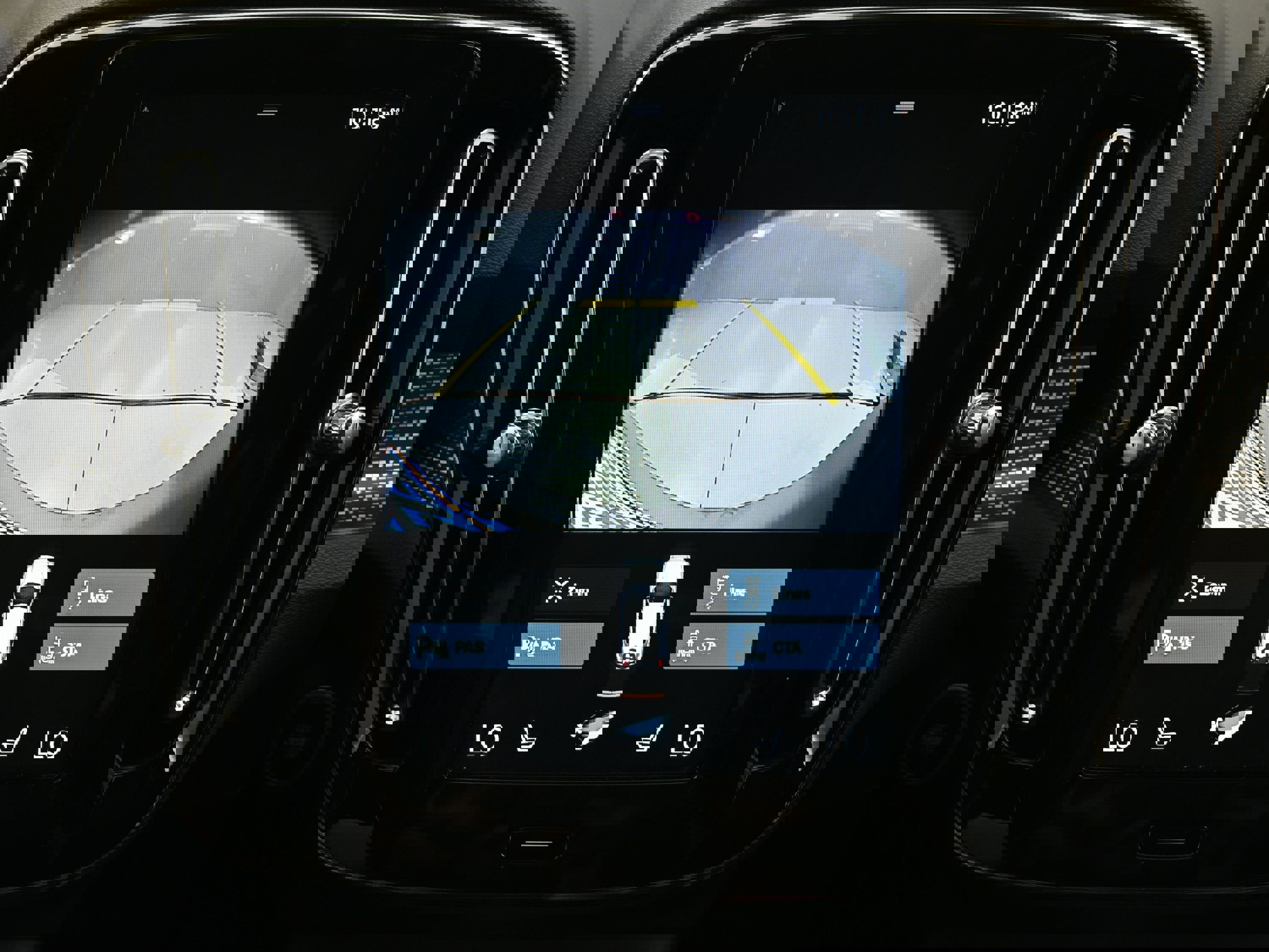 Used 2022 Volvo XC40 T5 R-Design image 69