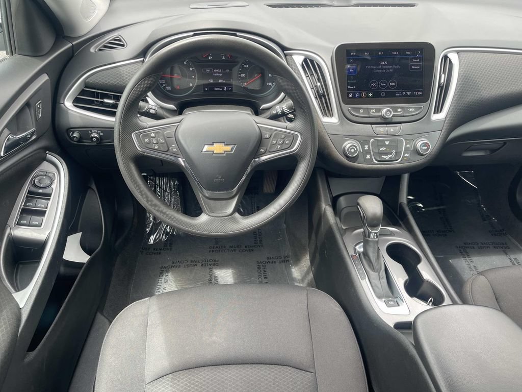 Used 2024 Chevrolet Malibu LS FWD image 13