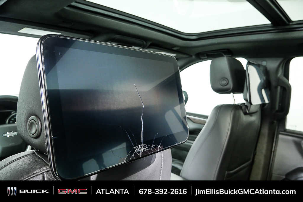 Used 2021 Chevrolet Suburban Z71 w/ Luxury Package image 20