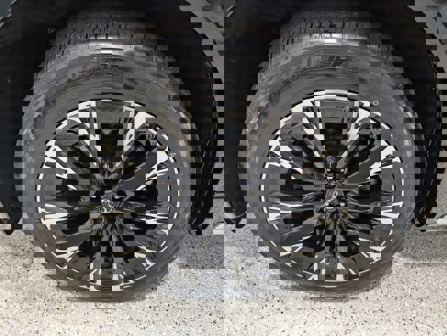 Certified 2025 MAZDA CX-90 3.3 Turbo S w/ Premium Package image 11