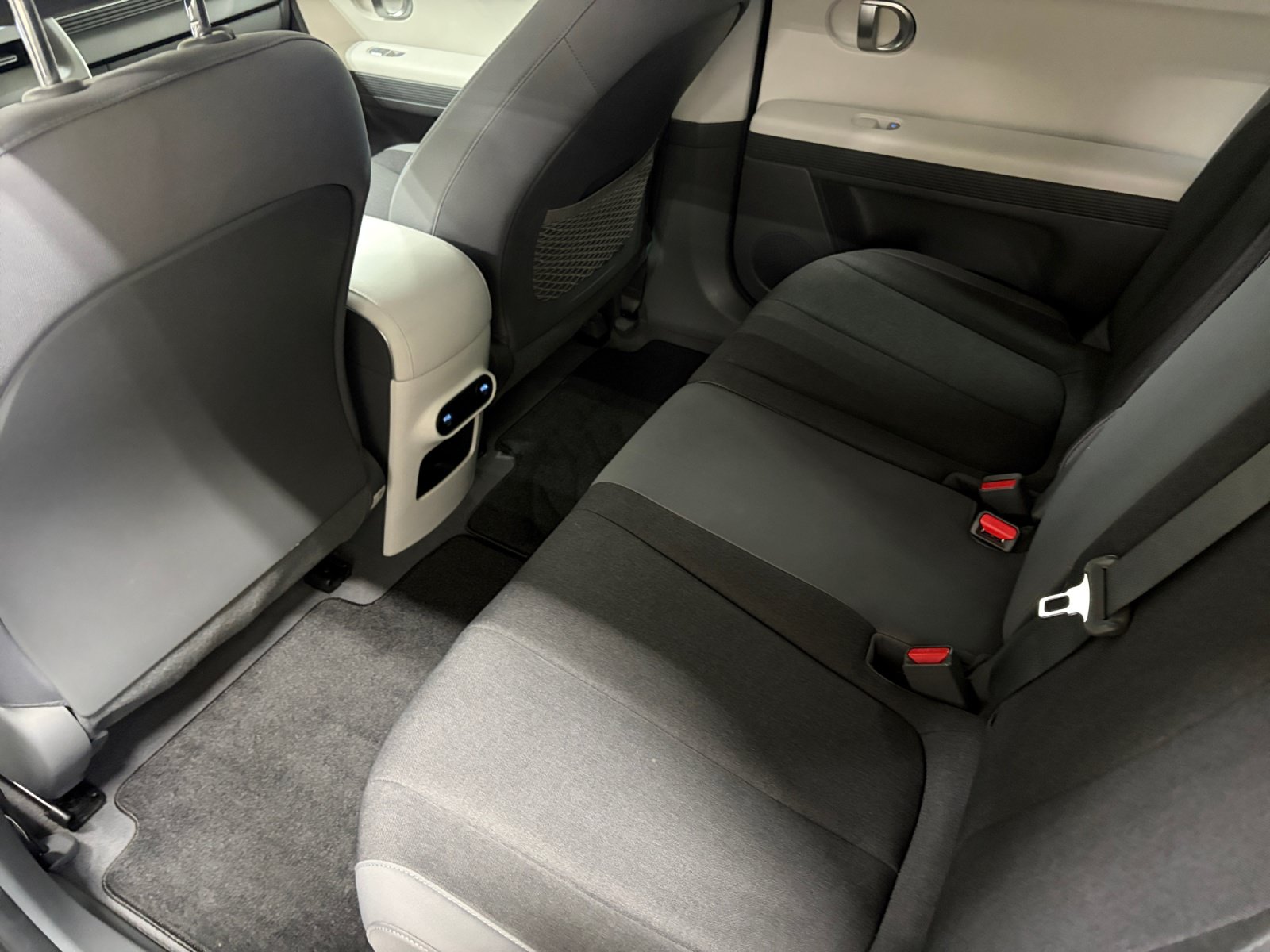 Certified 2024 Hyundai Ioniq 5 SEL AWD/4WD image 17