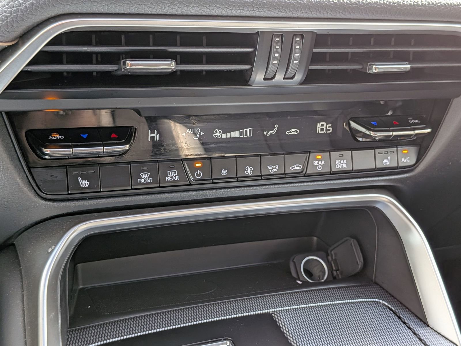 Used 2025 MAZDA CX-90 3.3 Turbo w/ Preferred Package image 24