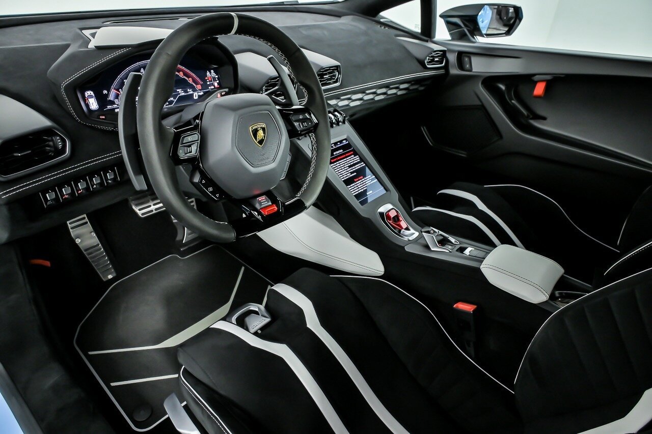 Used 2022 Lamborghini Huracan STO RWD image 21