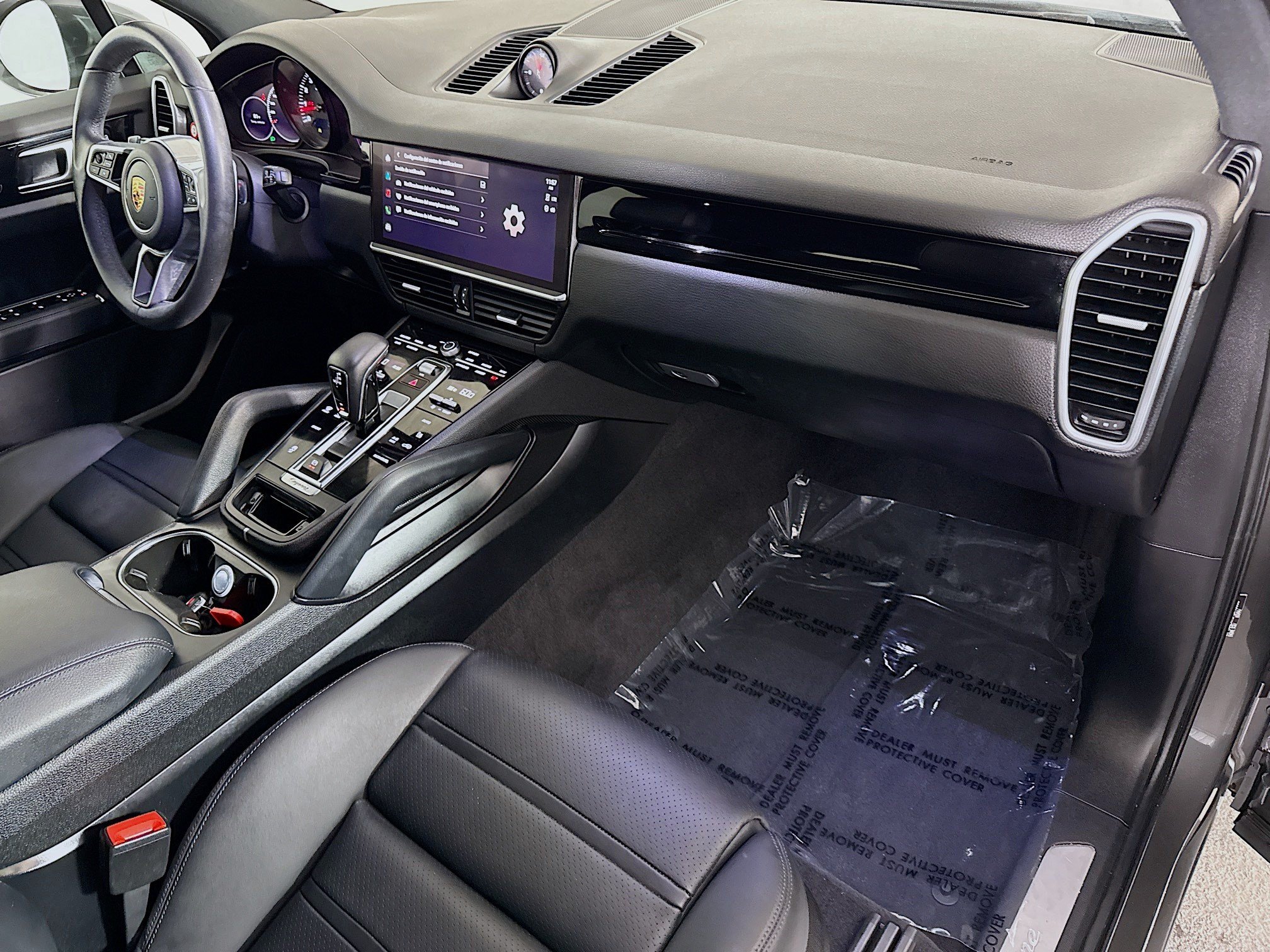 Used 2023 Porsche Cayenne AWD/4WD image 29