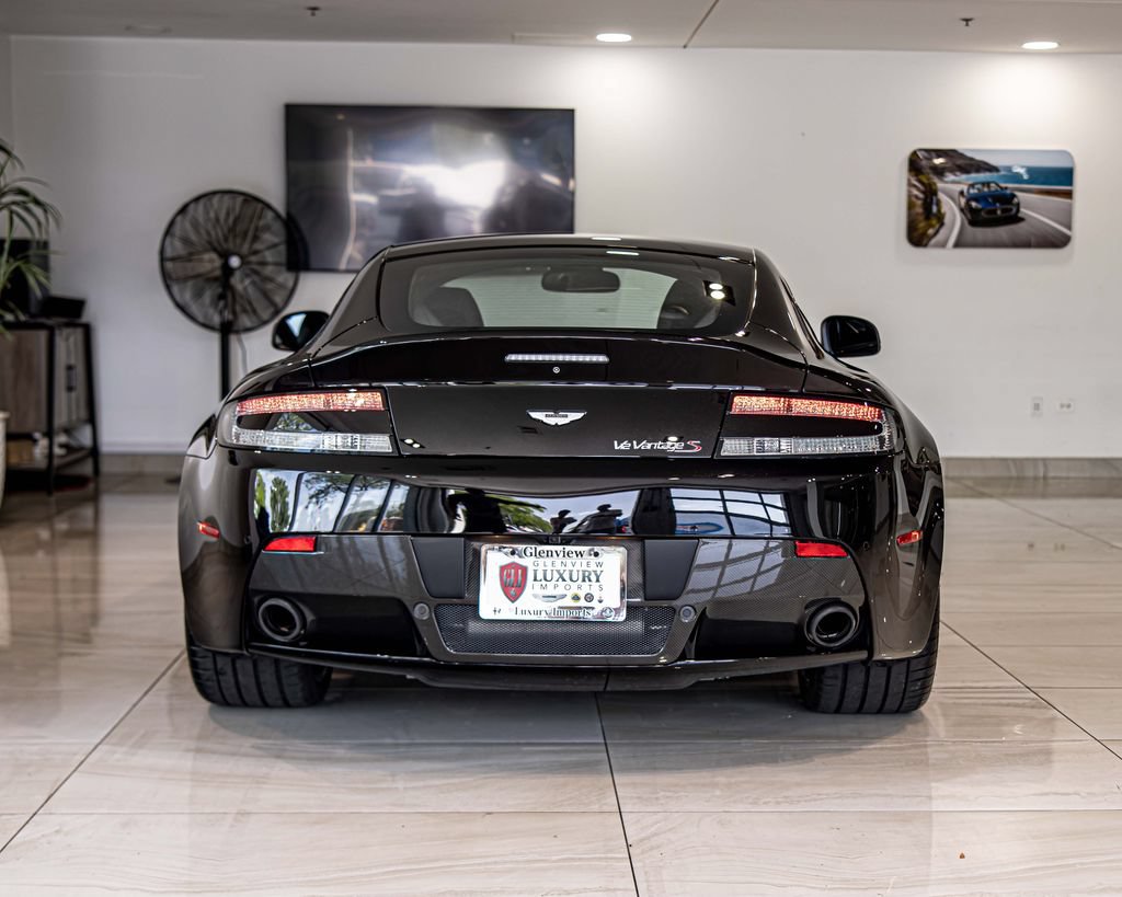 Used 2017 Aston Martin V12 Vantage S RWD image 13