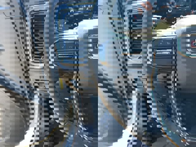 Used 2025 GMC Canyon AT4 w/ Nightfall Edition image 18