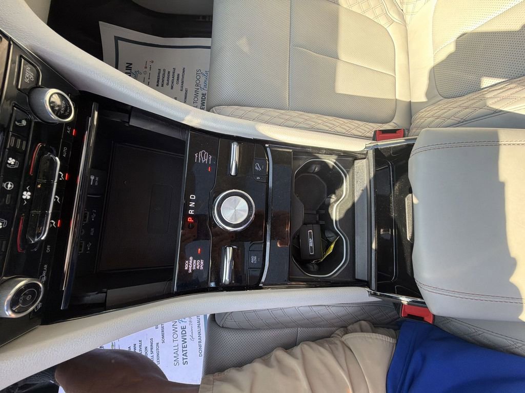 Used 2022 Jeep Grand Cherokee Summit w/ Advanced Protech Group IV image 20