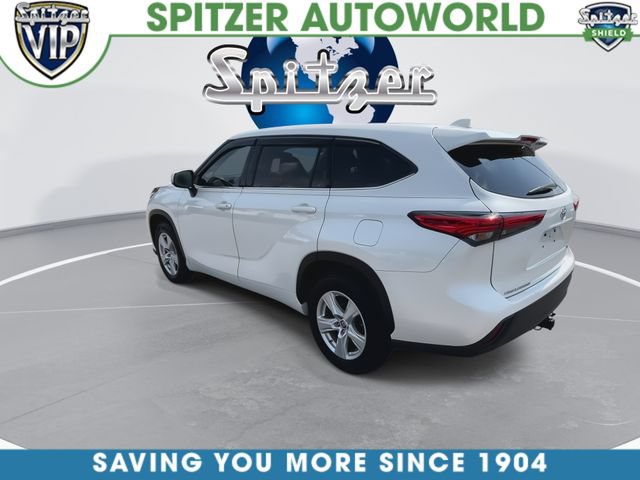 Used 2021 Toyota Highlander L FWD image 7