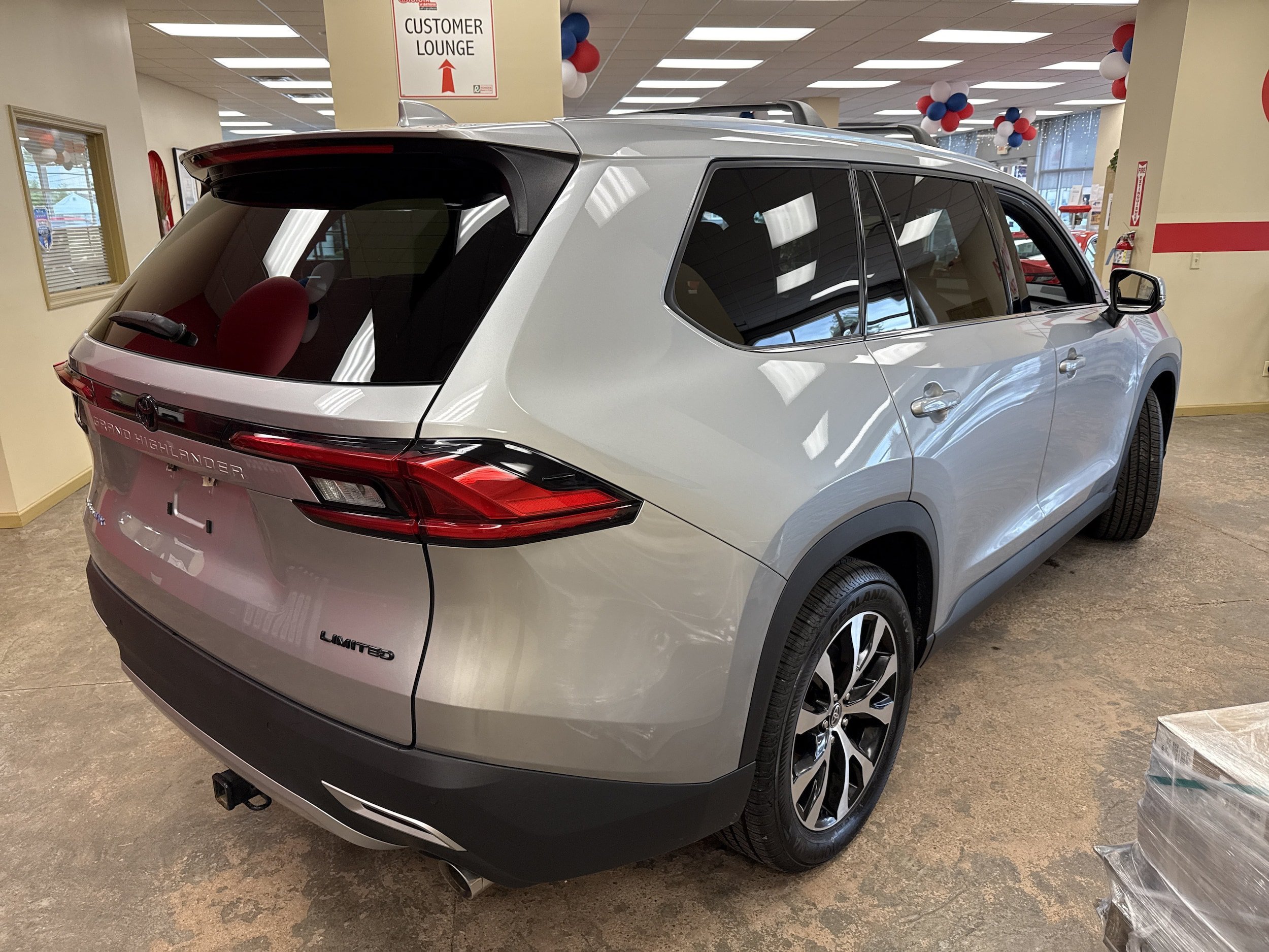 Used 2024 Toyota Grand Highlander AWD Hybrid image 23