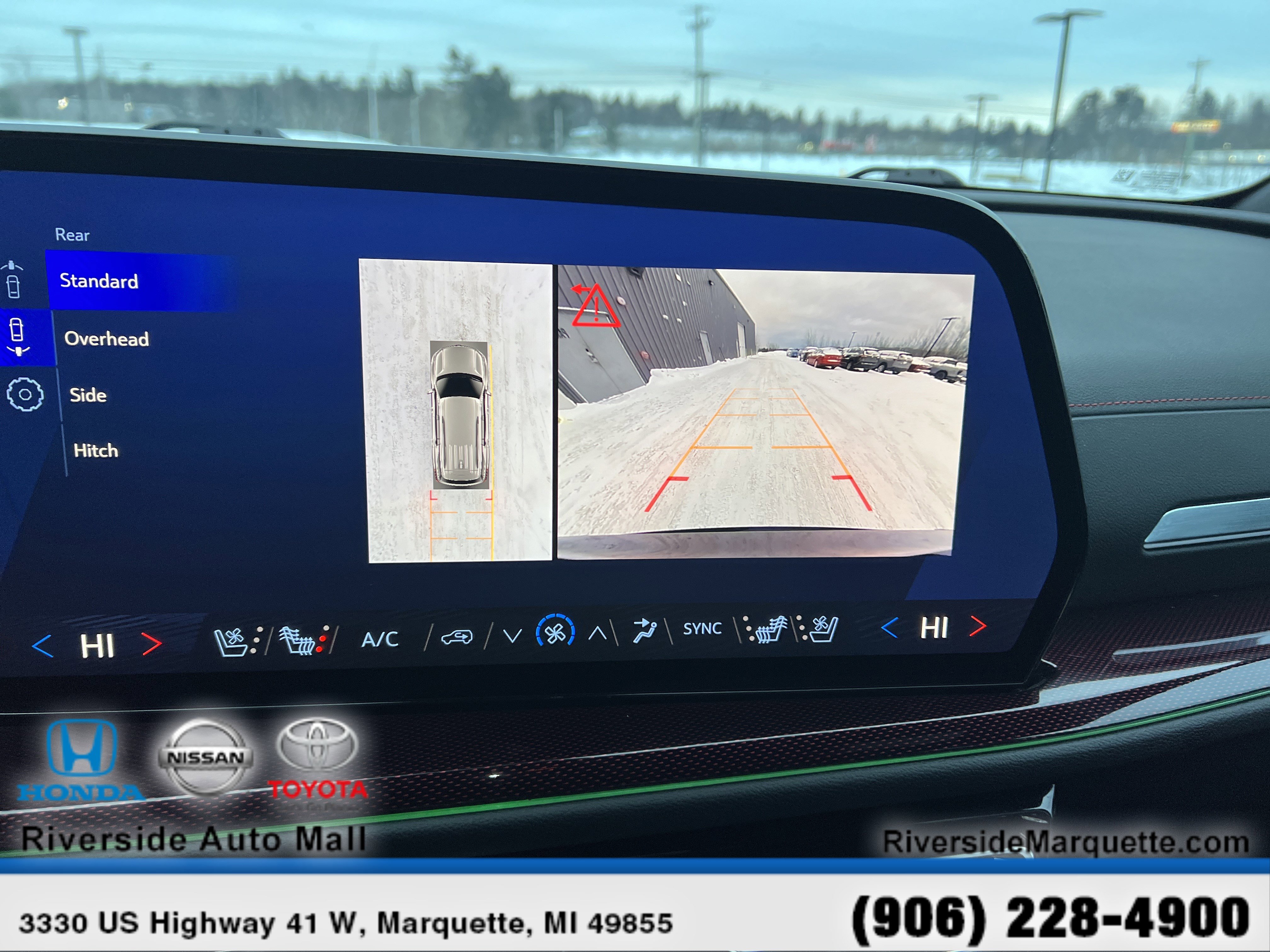 Used 2024 Chevrolet Traverse RS w/ LPO, Floor Liner Package image 23