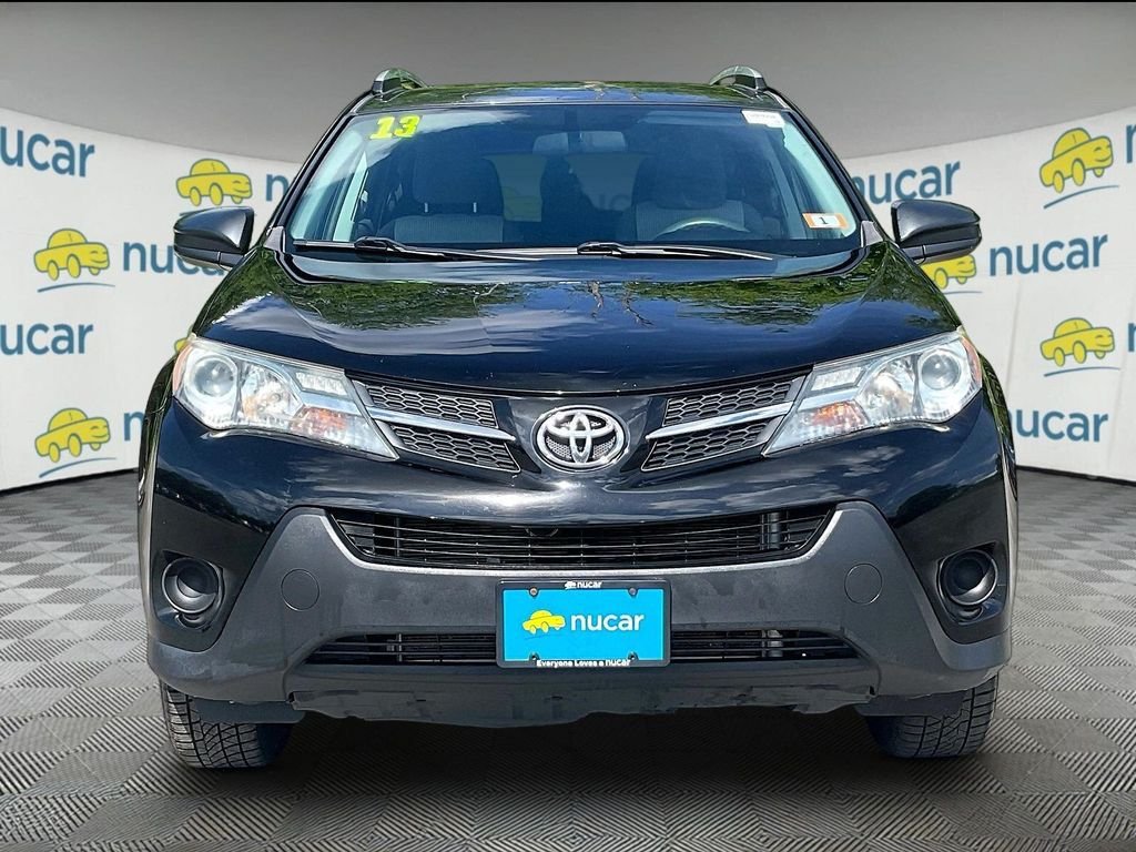 Used 2013 Toyota RAV4 LE AWD/4WD image 2