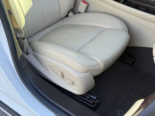 Used 2016 Buick LaCrosse Leather FWD image 18