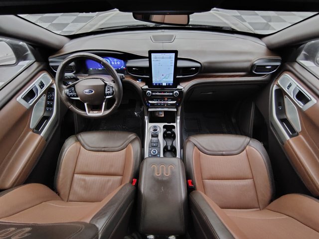 Certified 2022 Ford Explorer King Ranch w/ Technology Package AWD/4WD image 2