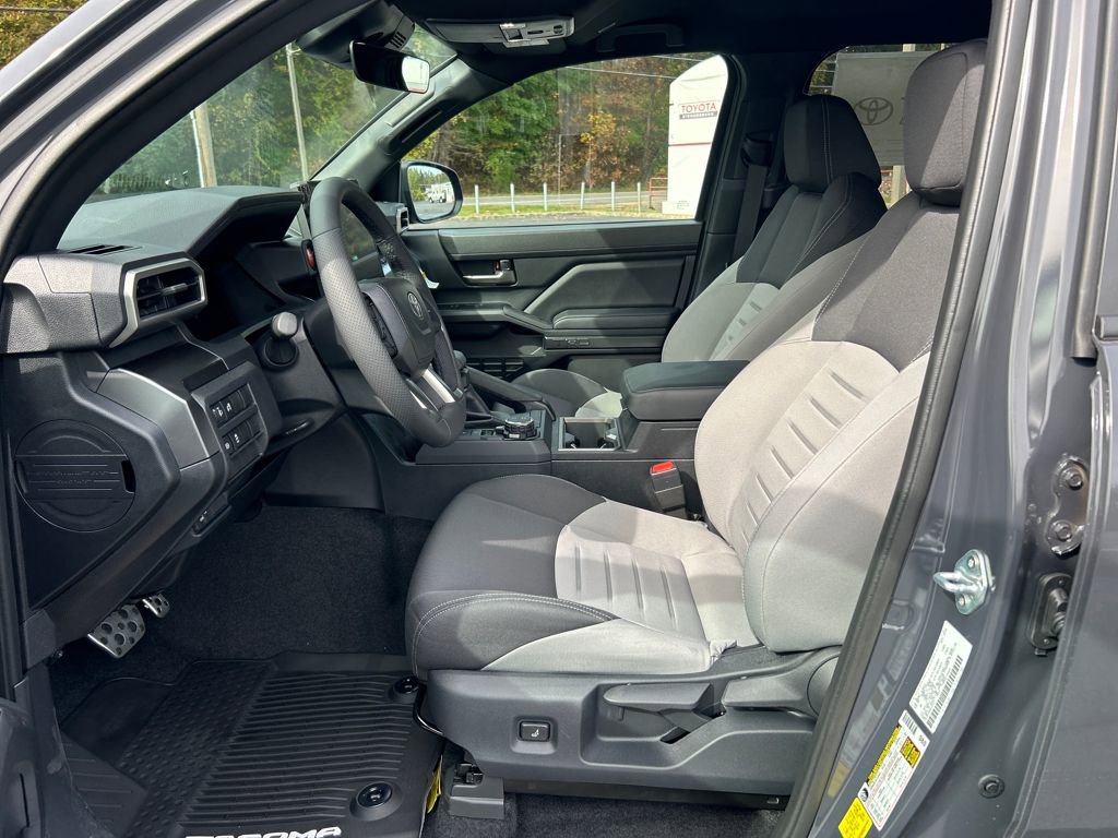Certified 2025 Toyota Tacoma TRD Sport image 9