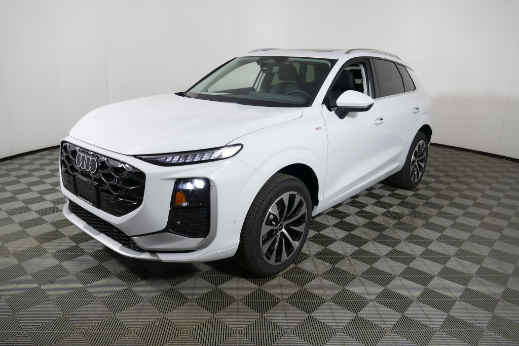 New 2026 Audi Q3 quattro 2.0T AWD/4WD image 7