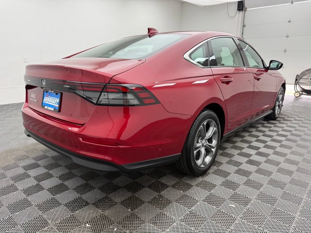 Used 2024 Honda Accord EX image 8