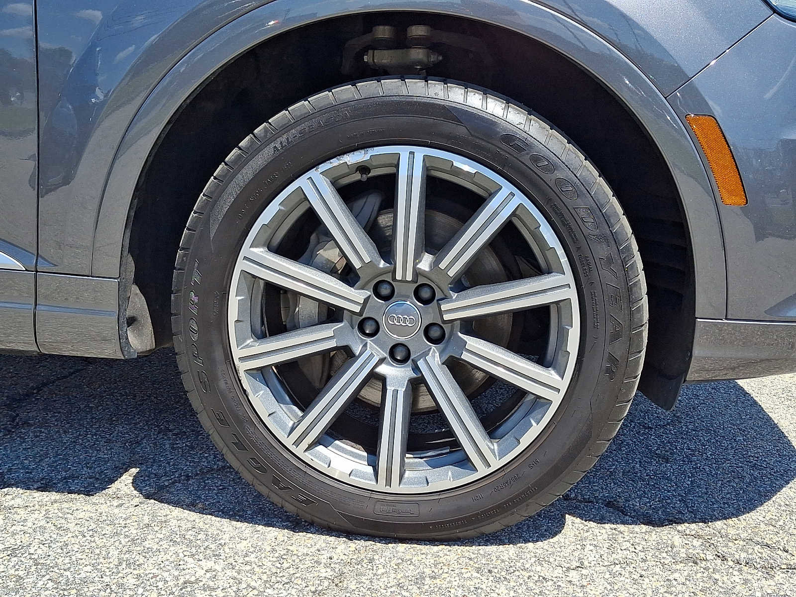Used 2018 Audi Q7 3.0T Premium Plus w/ Premium Plus Package AWD/4WD image 8