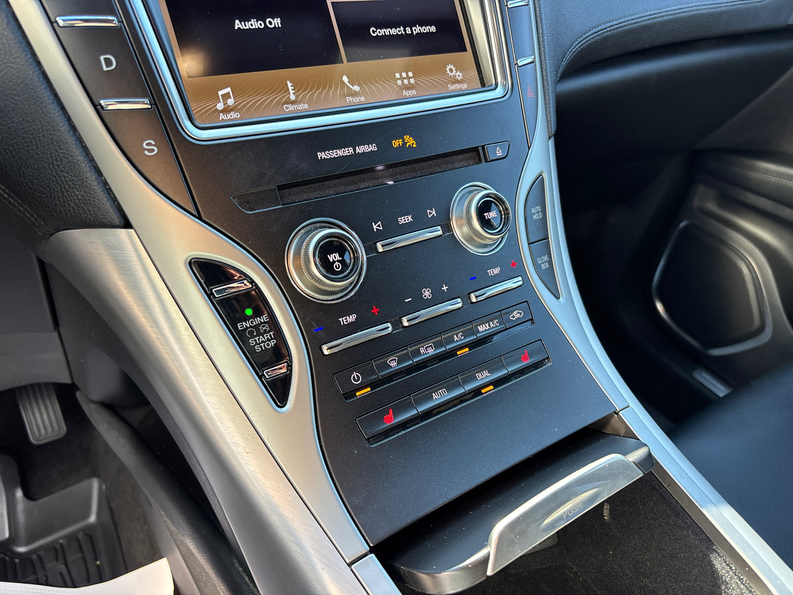 Used 2019 Lincoln Nautilus Premier AWD/4WD image 21