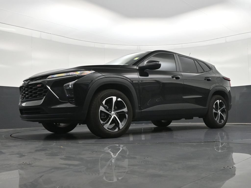 Used 2025 Chevrolet Trax RS w/ Driver Confidence Package FWD image 23