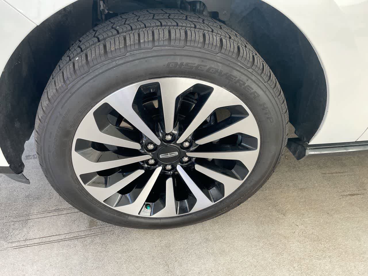 Used 2022 Lincoln Navigator L Reserve AWD/4WD image 10