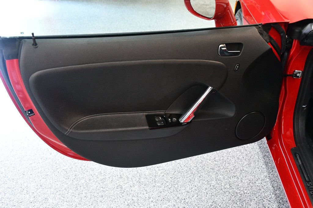 Used 2007 Saturn Sky Red Line RWD image 30