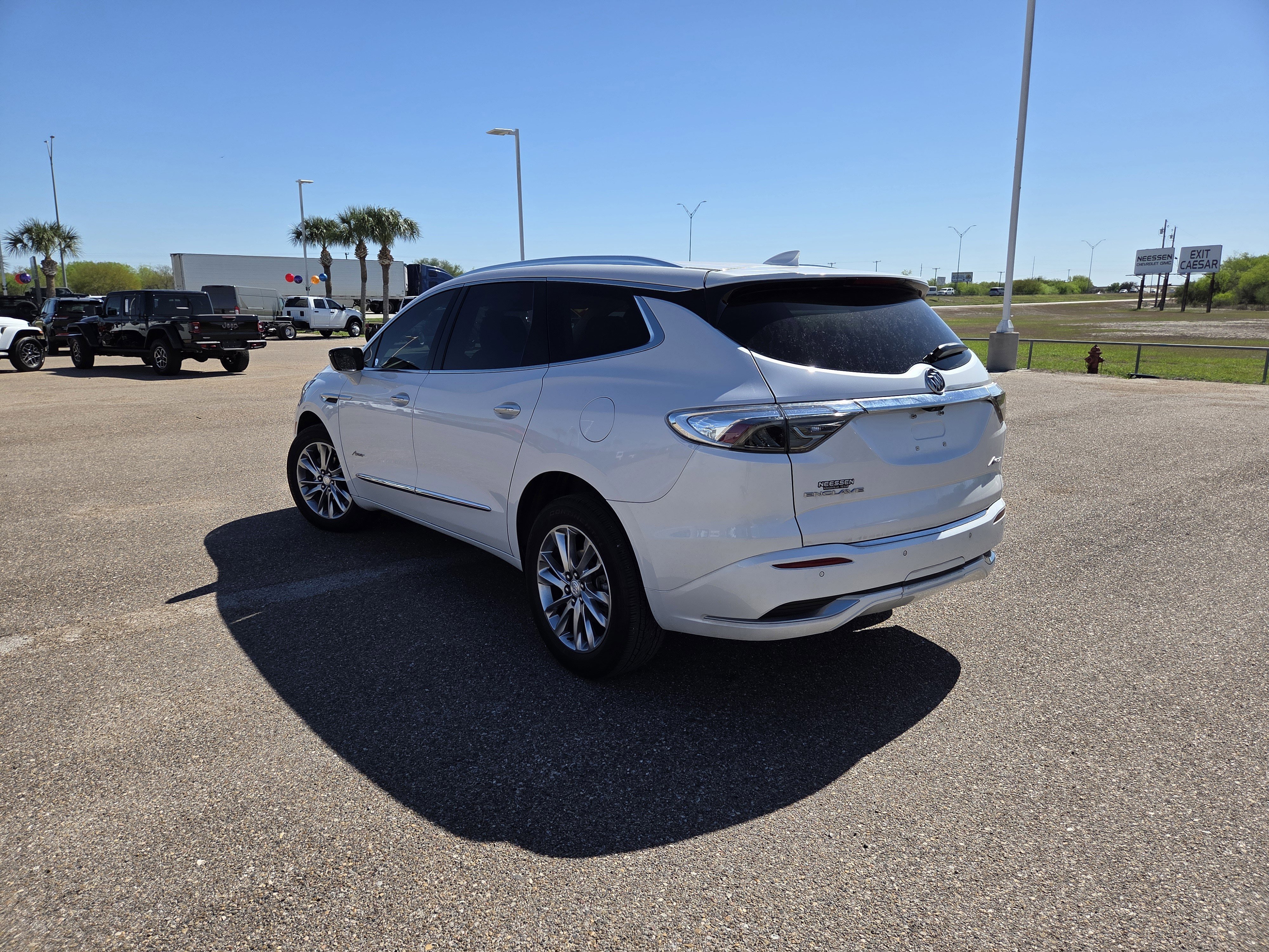 Used 2022 Buick Enclave Avenir w/ Trailering Package, 5000 lbs. image 5