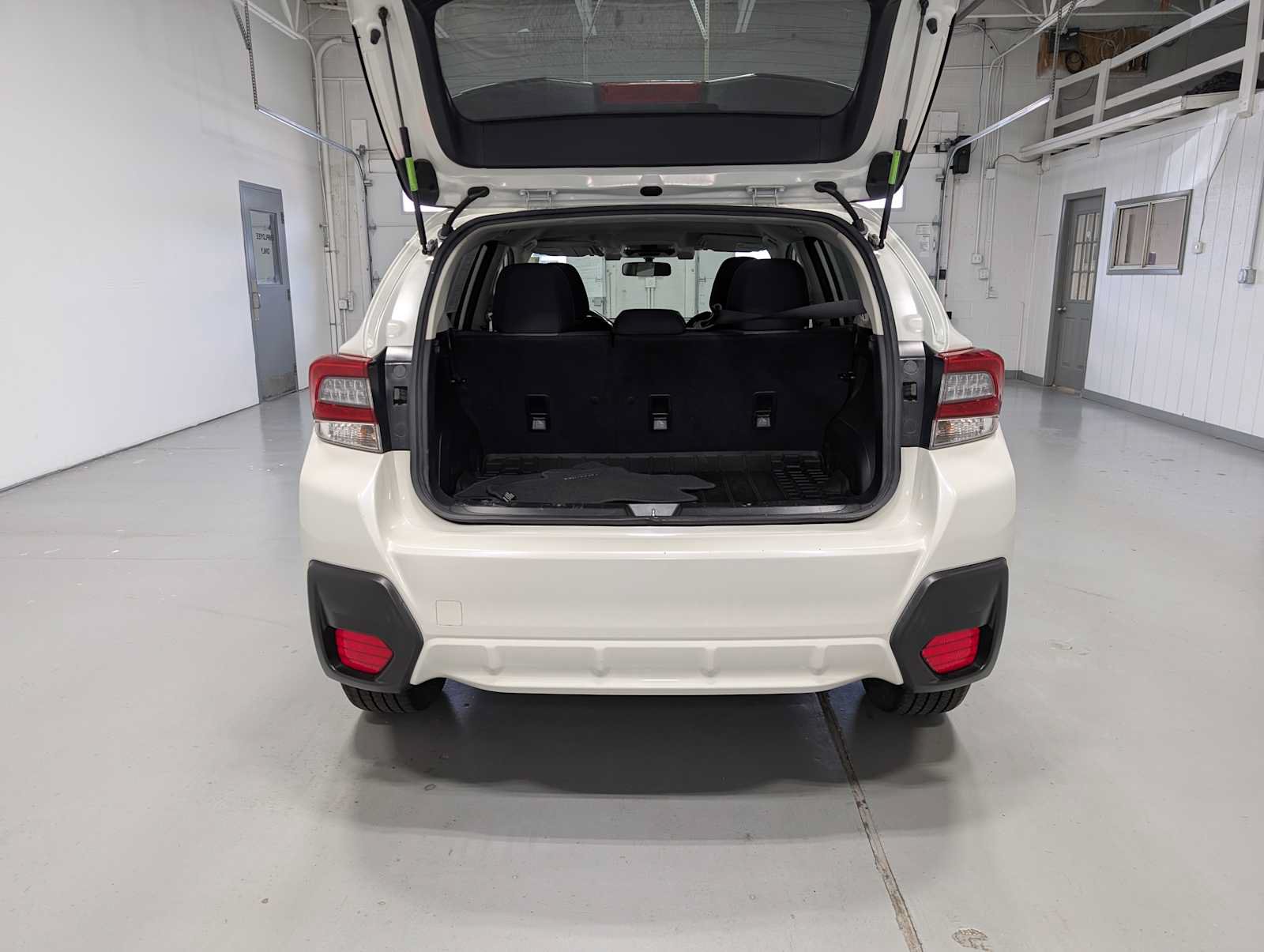 Used 2021 Subaru Crosstrek 2.0i Premium AWD/4WD image 36