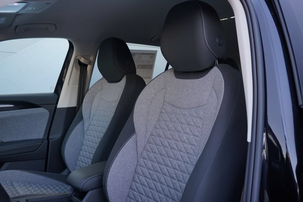 New 2026 Volkswagen Tiguan S FWD image 13