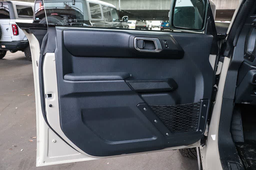 New 2025 Ford Bronco Badlands image 24