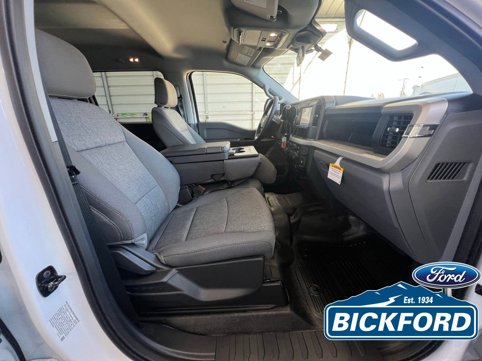 New 2026 Ford F550 4x4 Crew Cab image 14