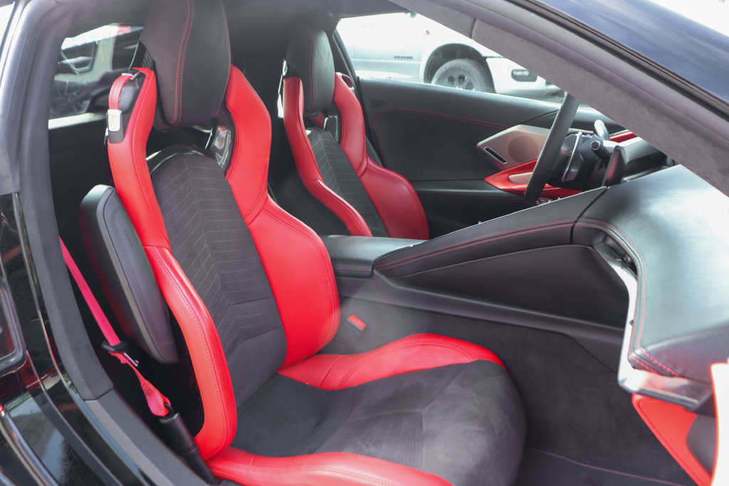 Used 2022 Chevrolet Corvette Stingray Premium Cpe w/ Z51 Performance Package RWD image 40