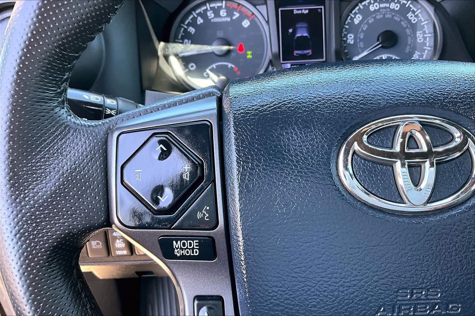 Used 2020 Toyota Tacoma TRD Sport w/ Technology Package AWD/4WD image 22