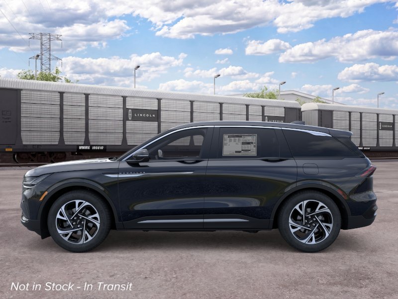New 2026 Lincoln Nautilus Premier AWD/4WD image 3