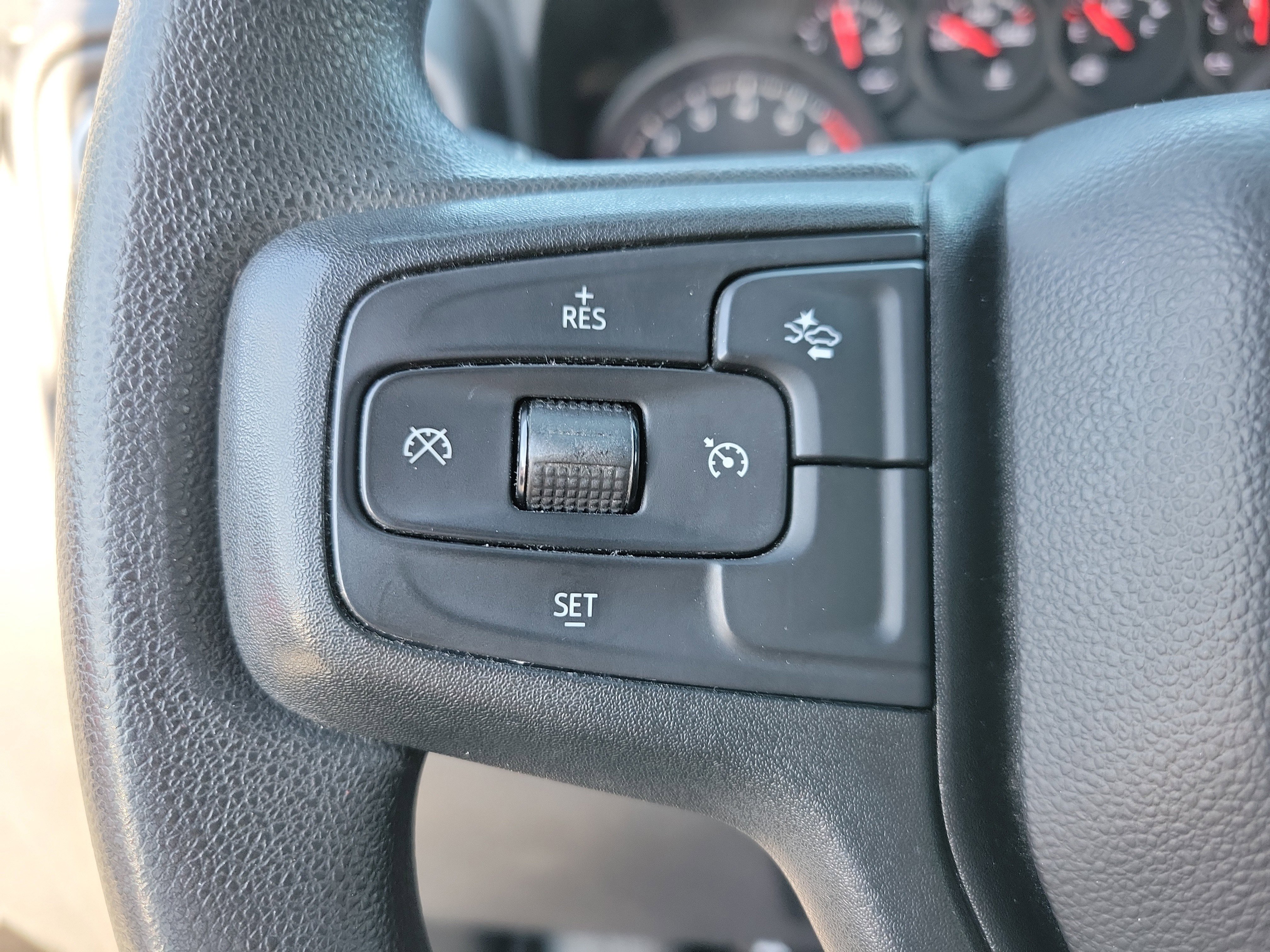 Used 2022 Chevrolet Silverado 1500 Custom image 14