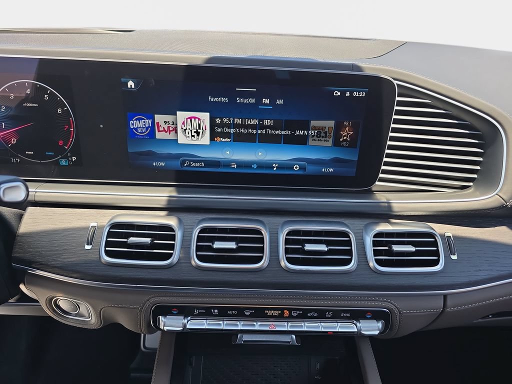 Used 2026 Mercedes-Benz Maybach GLS 600 4MATIC image 23