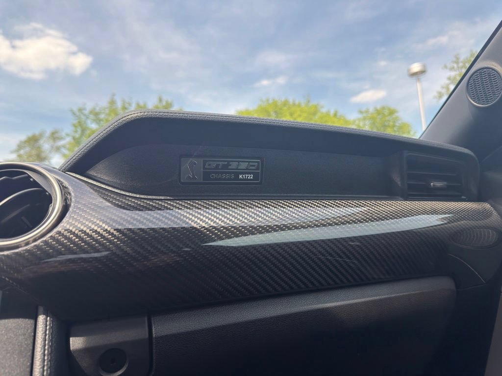 Used 2019 Ford Mustang Shelby GT350 w/ Technology Package RWD image 30