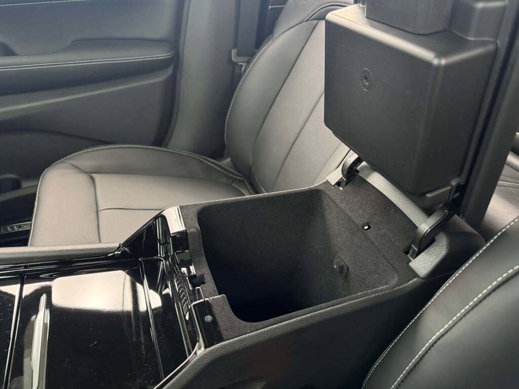 New 2025 Jeep Grand Cherokee Overland image 34