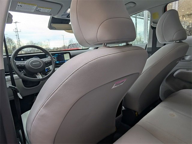 Certified 2024 Hyundai Kona SEL w/ Convenience Package image 15